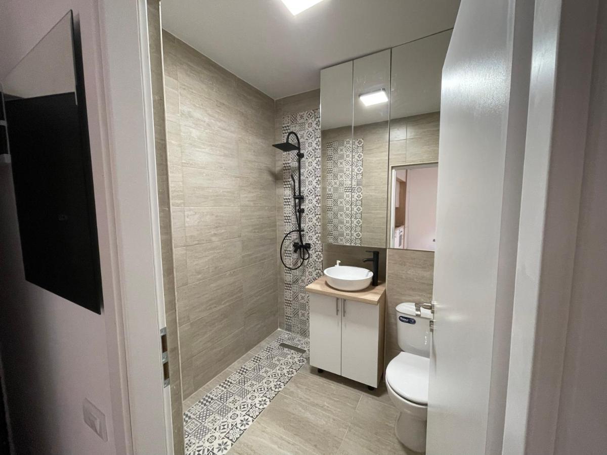 בוקרשט Treasure Luxury Apartment Palace מראה חיצוני תמונה
